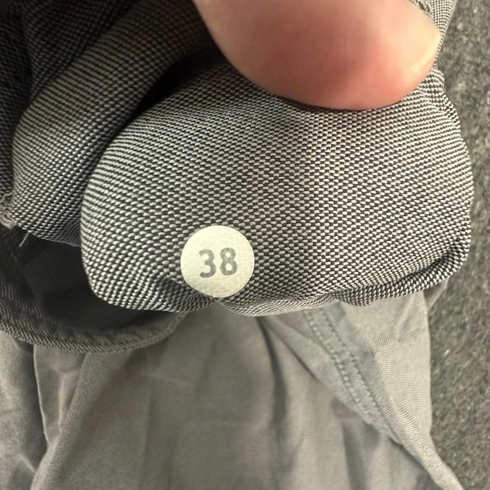 Lululemon Commission Shorts Mens 38 Gray Casual Hiking Golf Tech Fabric